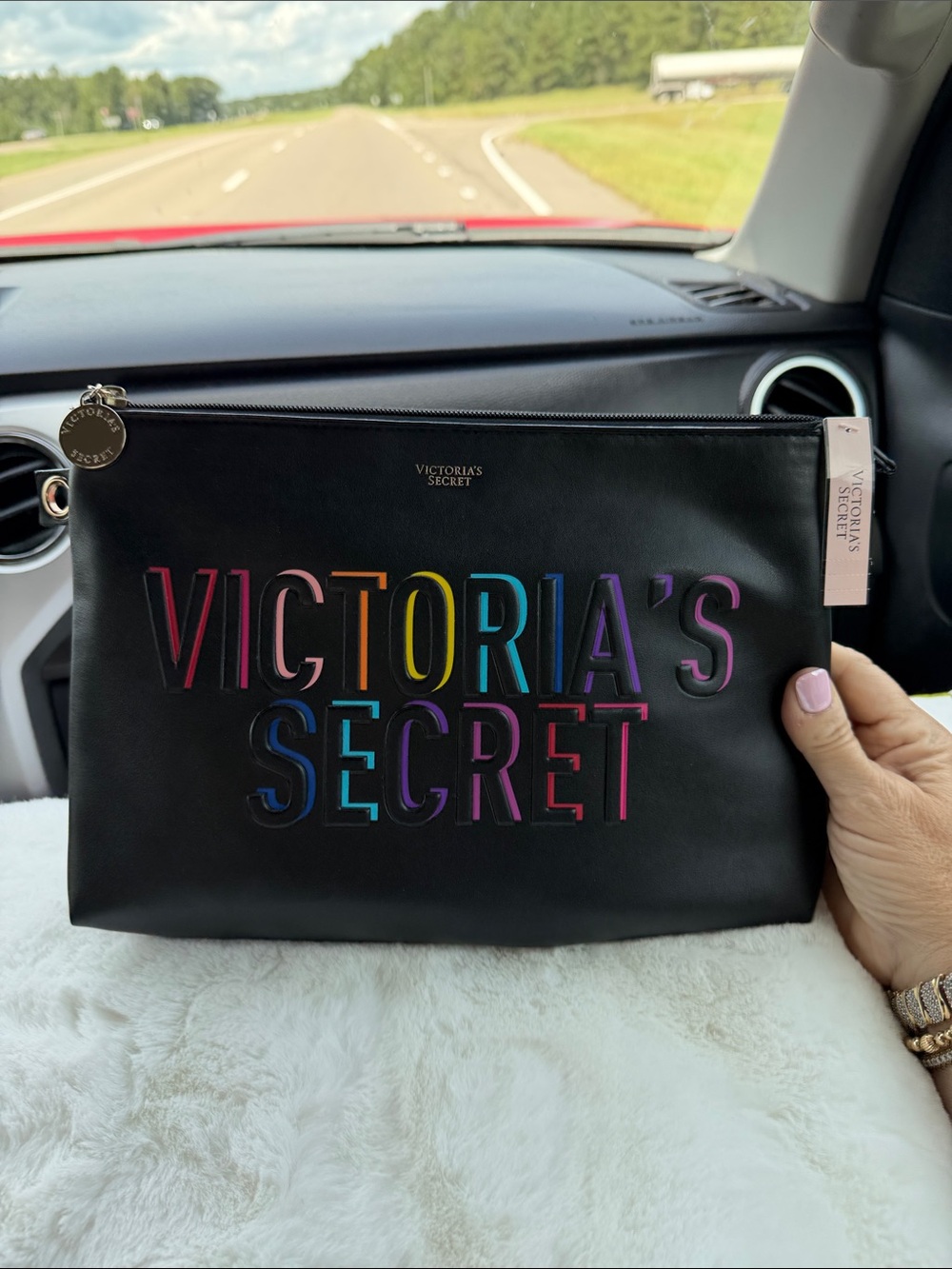 NWT VICTORIA'S SECRET RAINBOW LARGE BEAUTY POUCH W/KEYCHAIN